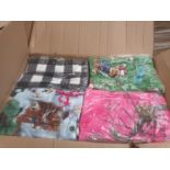 PALLET TO CONTAIN 180 X NEW & PACKAGED LUXURY 150X200CM FLEECE THROWS IN VARIOUS DESIGNS. RRP £34.99