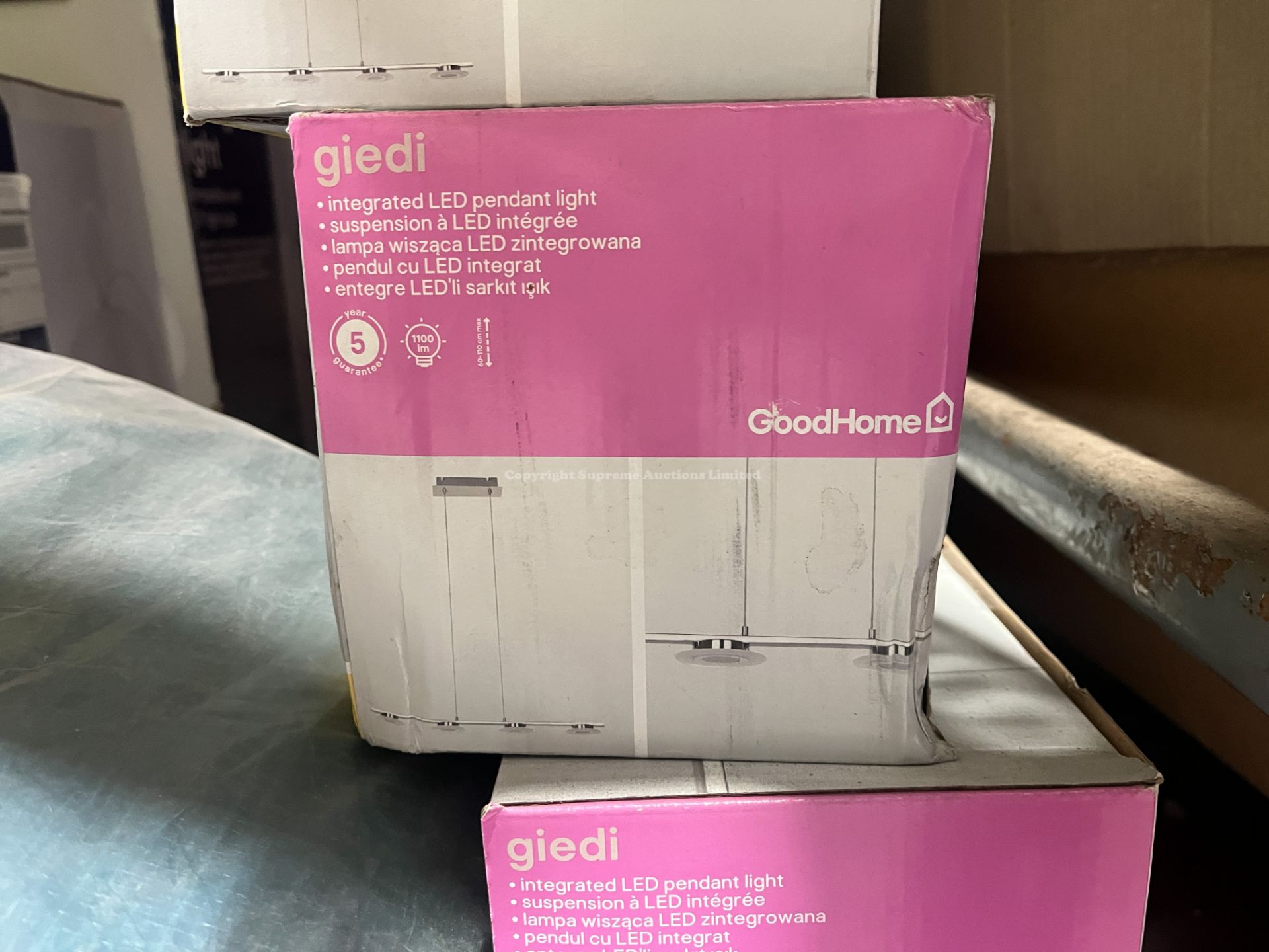 4 X BRAND NEW GIEDI INTEGRATED LED PENDANT LIGHTS R13-3