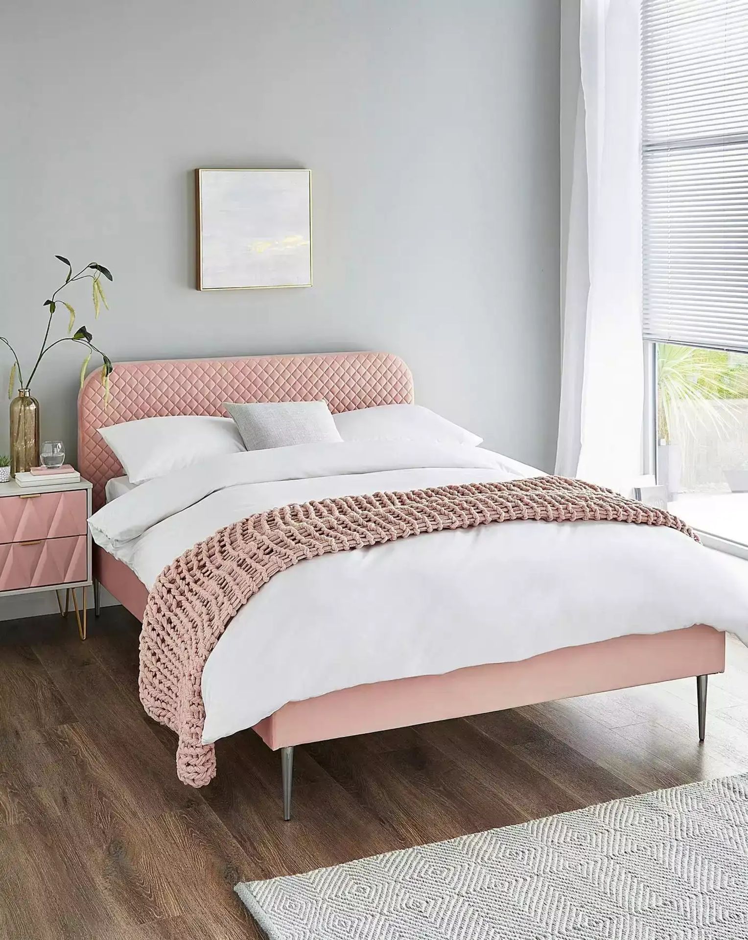TRADE PALLET TO CONTAIN 4x BRAND NEW ARDEN Quilted DOUBLE Bed Frame. BLUSH. RRP £339 EACH. The Arden
