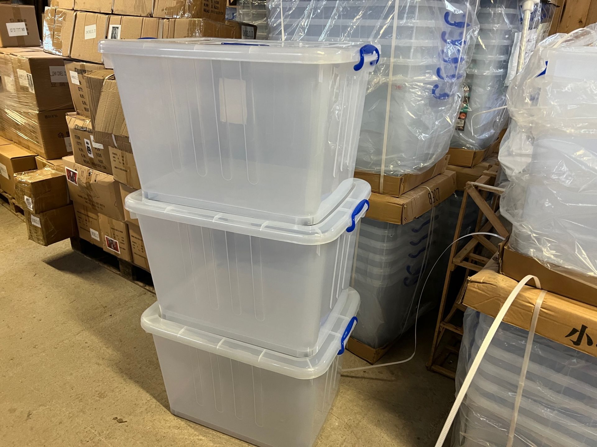 6 X NEW LARGE 160L STACKING STORAGE BOXES ON WHEELS - Image 2 of 3