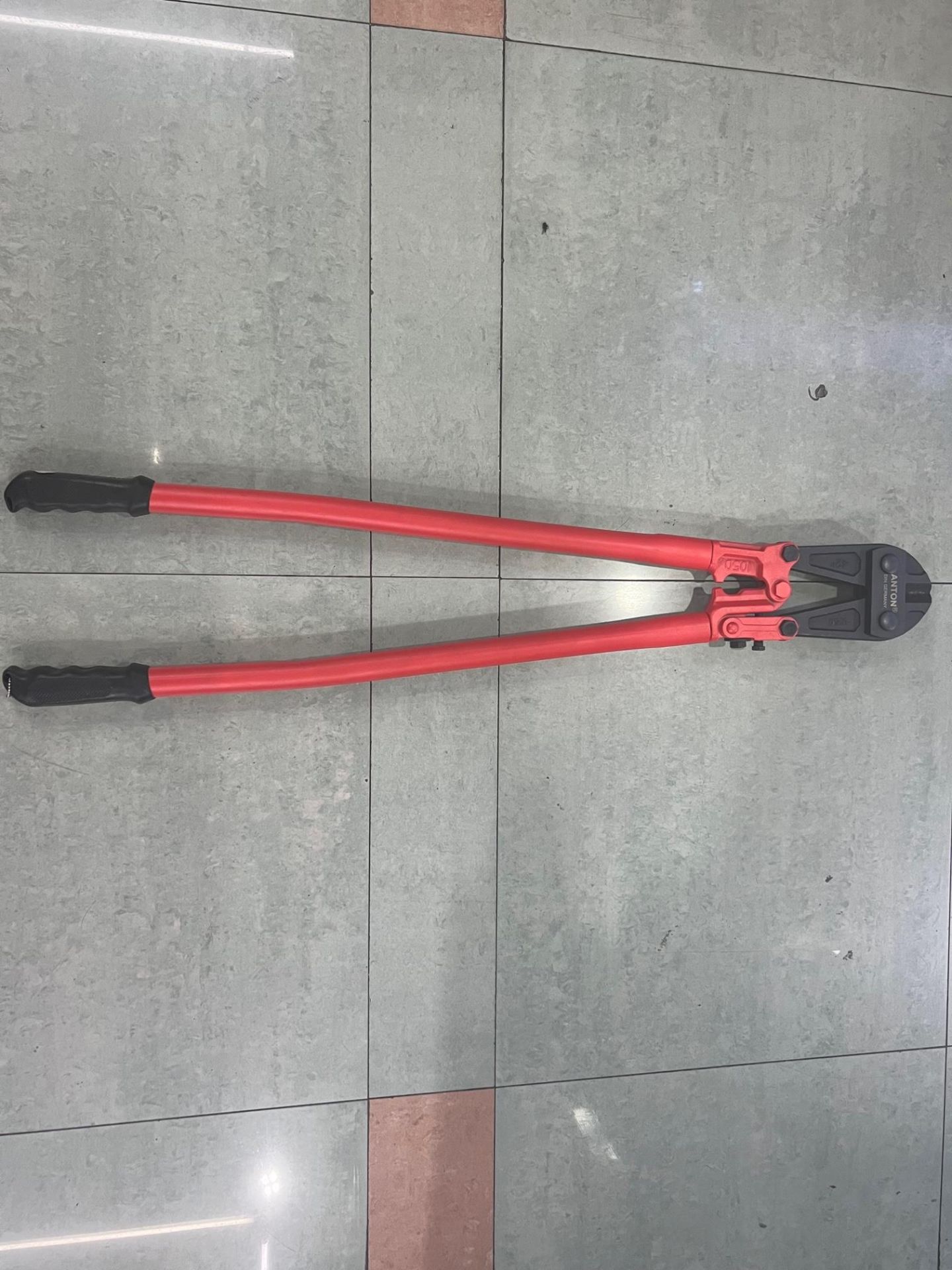 NEW 42INCH HEAVY DUTY BOLT CUTTER