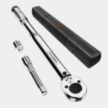 2 x 1/2'' Torque Wrench with Reducer. - ER51. The precise torque wrench is calibrated and