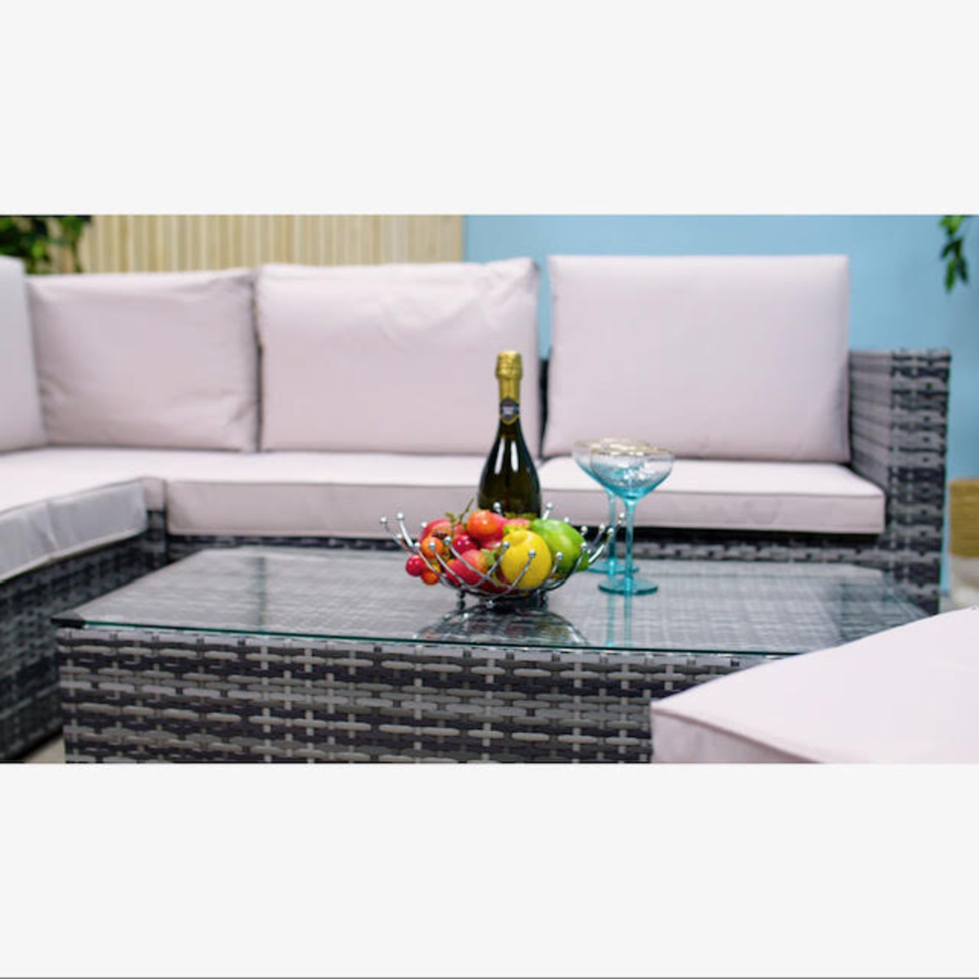 BRAND NEW LINEA 7 PIECE LUXURY RATTAN SETS RRP £1499 EACH. PERFECT FOR THOSE SUMMER NIGHTS FOR - Image 5 of 6