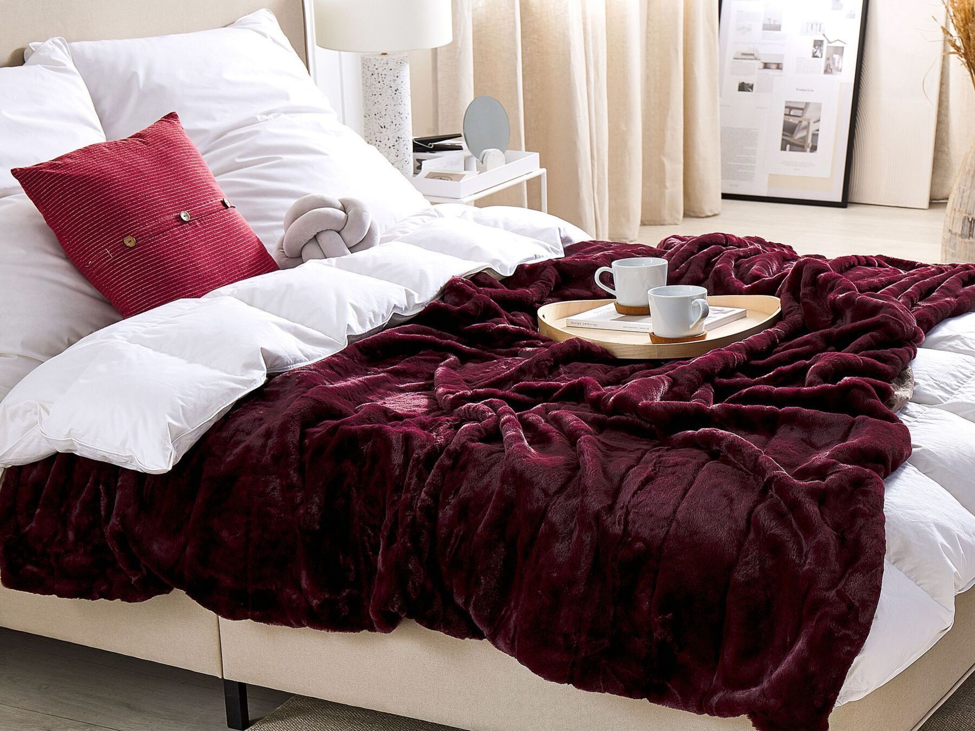 Tantan Blanket 180 x 220 cm Burgundy. - R14.12. Add a retro flair to your living space with this - Image 2 of 2