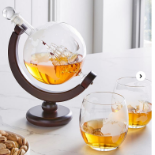 Globe Decanter and Glasses Set. - ER26. A decanter based on a classic globe, made from glass and