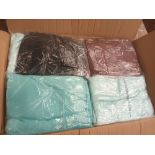 TRADE LOT 20 X NEW & PACKAGED LUXURY 150X200CM FLEECE THROWS IN VARIOUS DESIGNS. RRP £34.99 EACH,