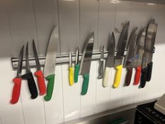 ASSORTED KNIVES