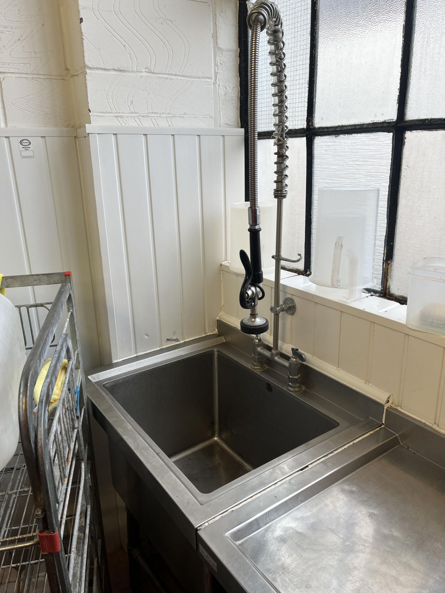 VOGUE STAINLESS STEEL SINK UNIT WITH FLEXI RINSE TAP