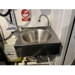 STAINLESS STEEL SINK UNIT