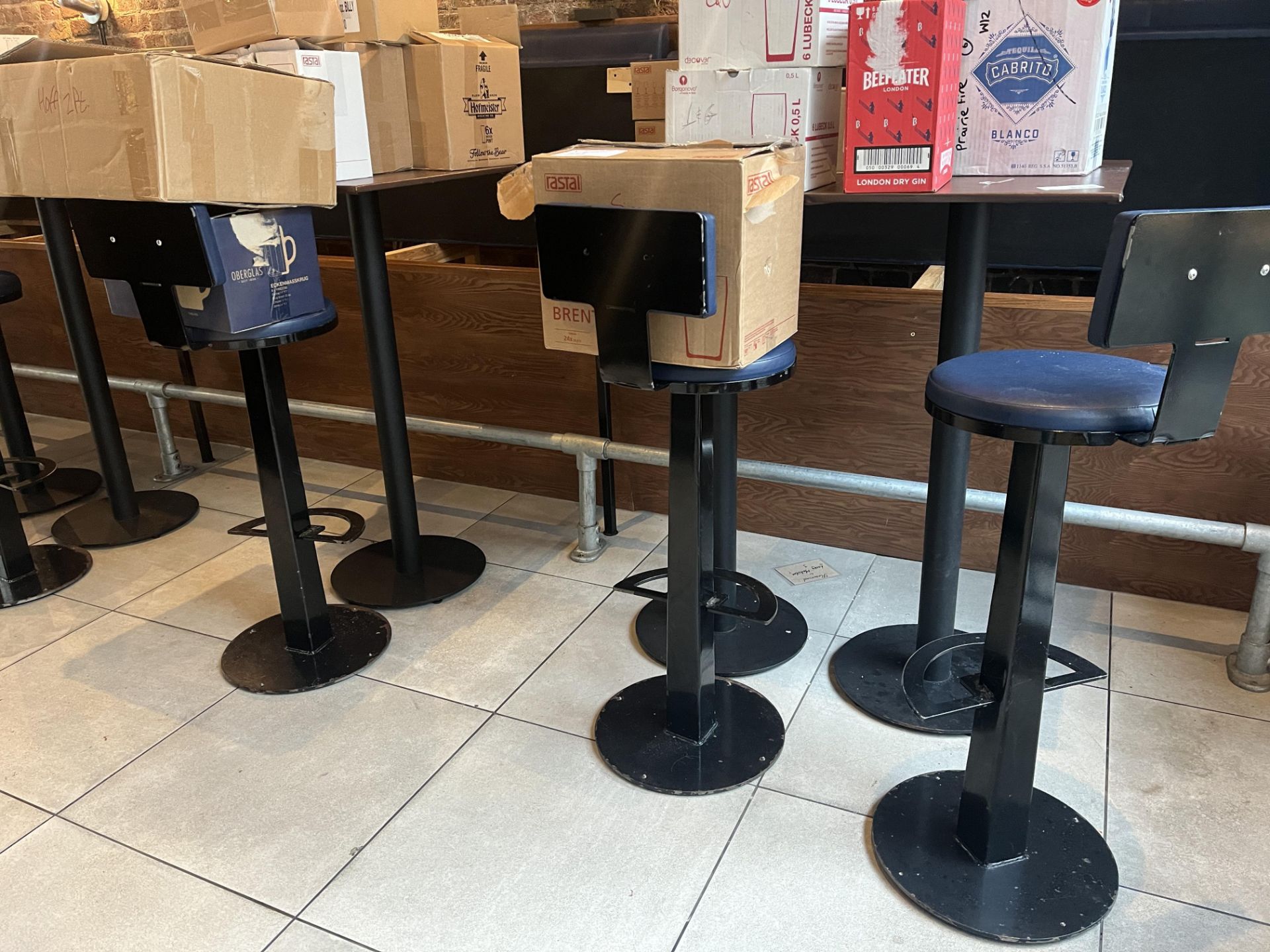 3 TALL TABLES WITH 3 BARSTOOLS