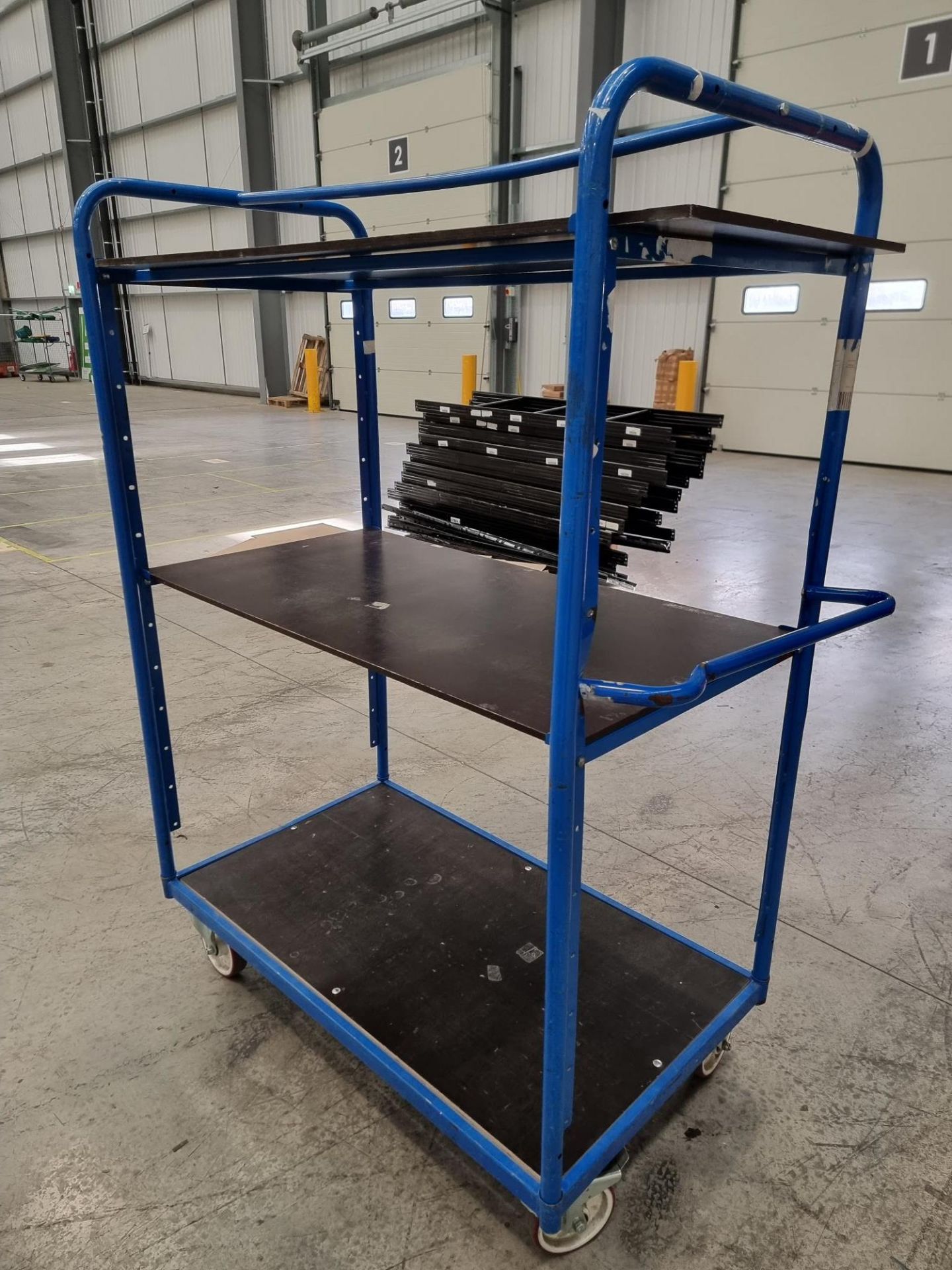 BIG DUG BLUE PICKING TROLLEY WITH RUBBER WHEELS