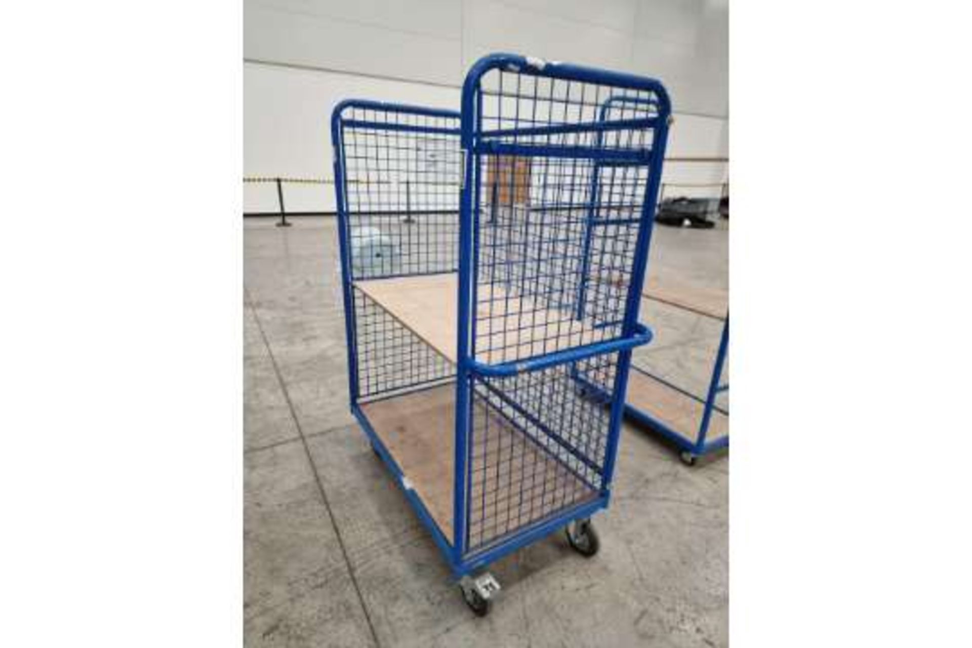 BIG DUG PICKING TROLLEY WITH RUBBER WHEELS AND MESH SIDES
