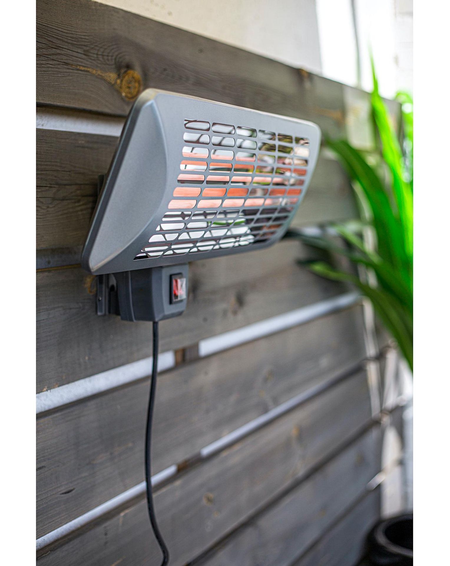 TRADE LOT 8x NEW & BOXED LA HACIENDA Wall Mounted Quartz Heater. RRP £54.99 EACH. With the Wall