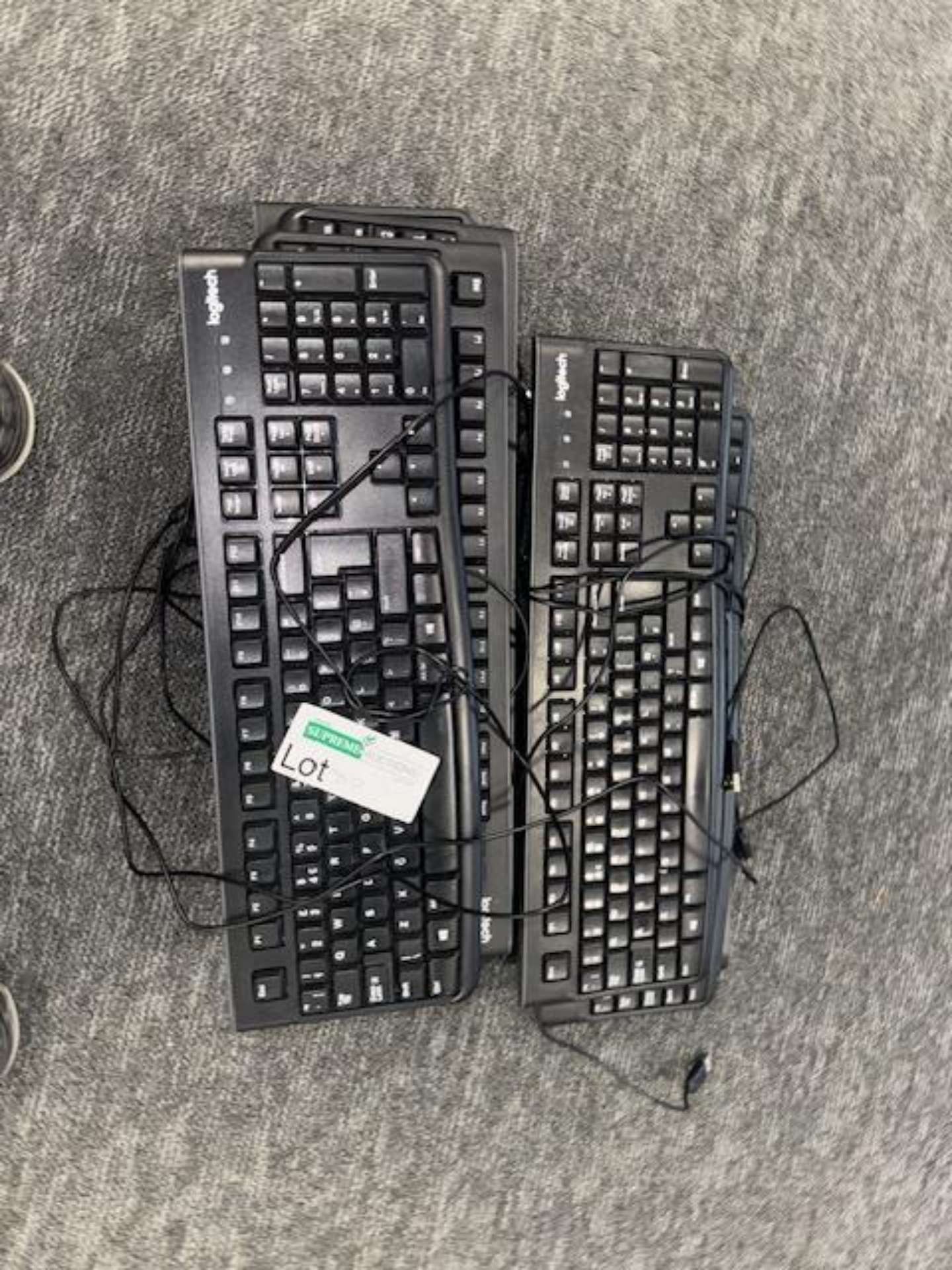 10 X LOGITECH KEYBOARDS (MODELS MAY VARY). (R11/PW)