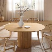 Maru Round 4-6 Seater Extending Oak Pedestal Dining Table, Oak. - ER30. RRP £529.99. Our Maru dining