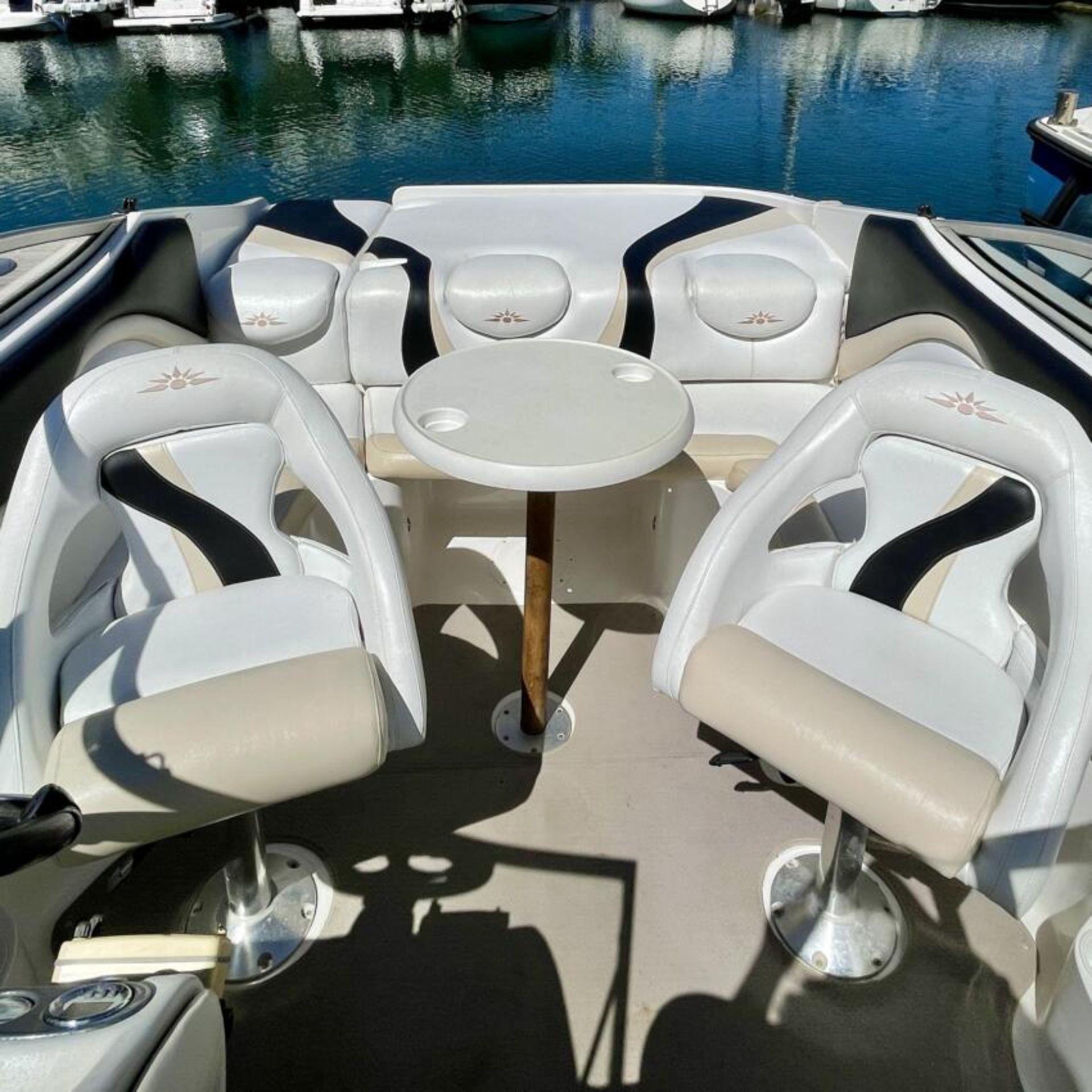 MARIAH SC23 MERCRUISER WITH 250HP. BERTH PAID UNTIL JULY 2024. - Image 23 of 30