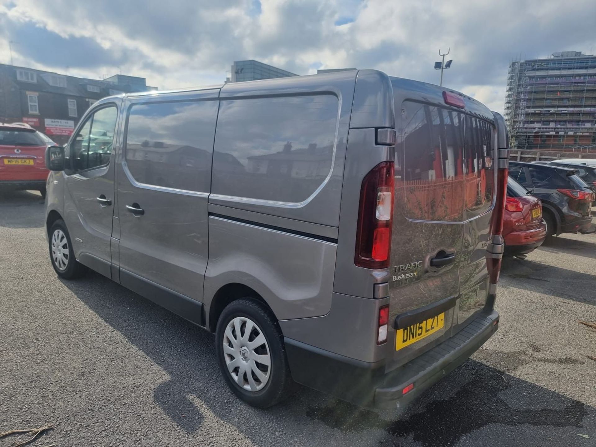 DN15 LZT RENAULT TRAFIC 2.7T 1.6 SL27 DCI 115 BUSINESS+ Panel Van. Comes with 1 key Date of - Image 2 of 7