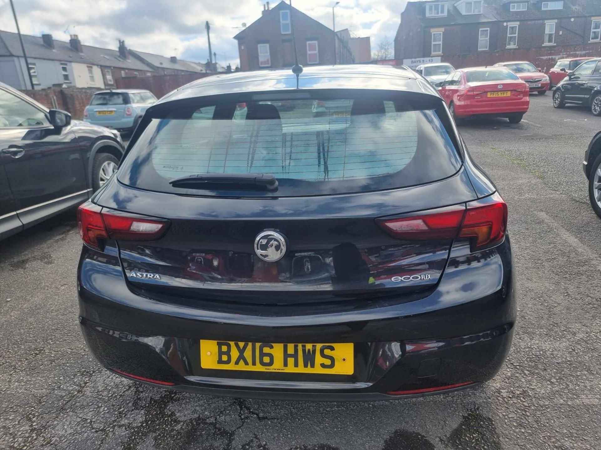 BX16 HWS VAUXHALL ASTRA 1.0T 12V 105 E/F DESIGN Hatchback.   Date of registration: 09/03/2016 - Image 3 of 8