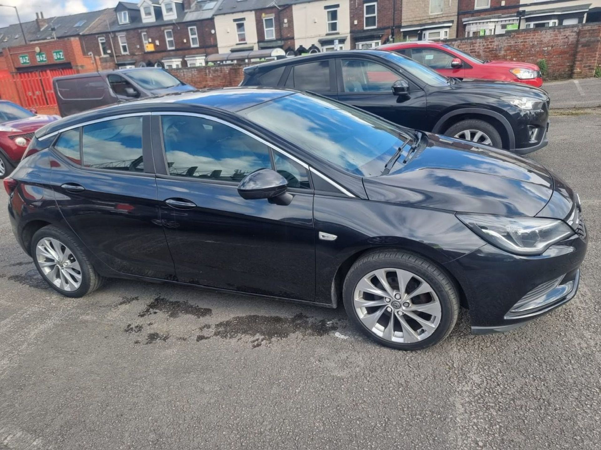 BX16 HWS VAUXHALL ASTRA 1.0T 12V 105 E/F DESIGN Hatchback.   Date of registration: 09/03/2016 - Image 5 of 8