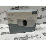 NEW & BOXED ARLO PRO 3 FLOODLIGHT CAMERA. RRP £249.99. (R9B-13).