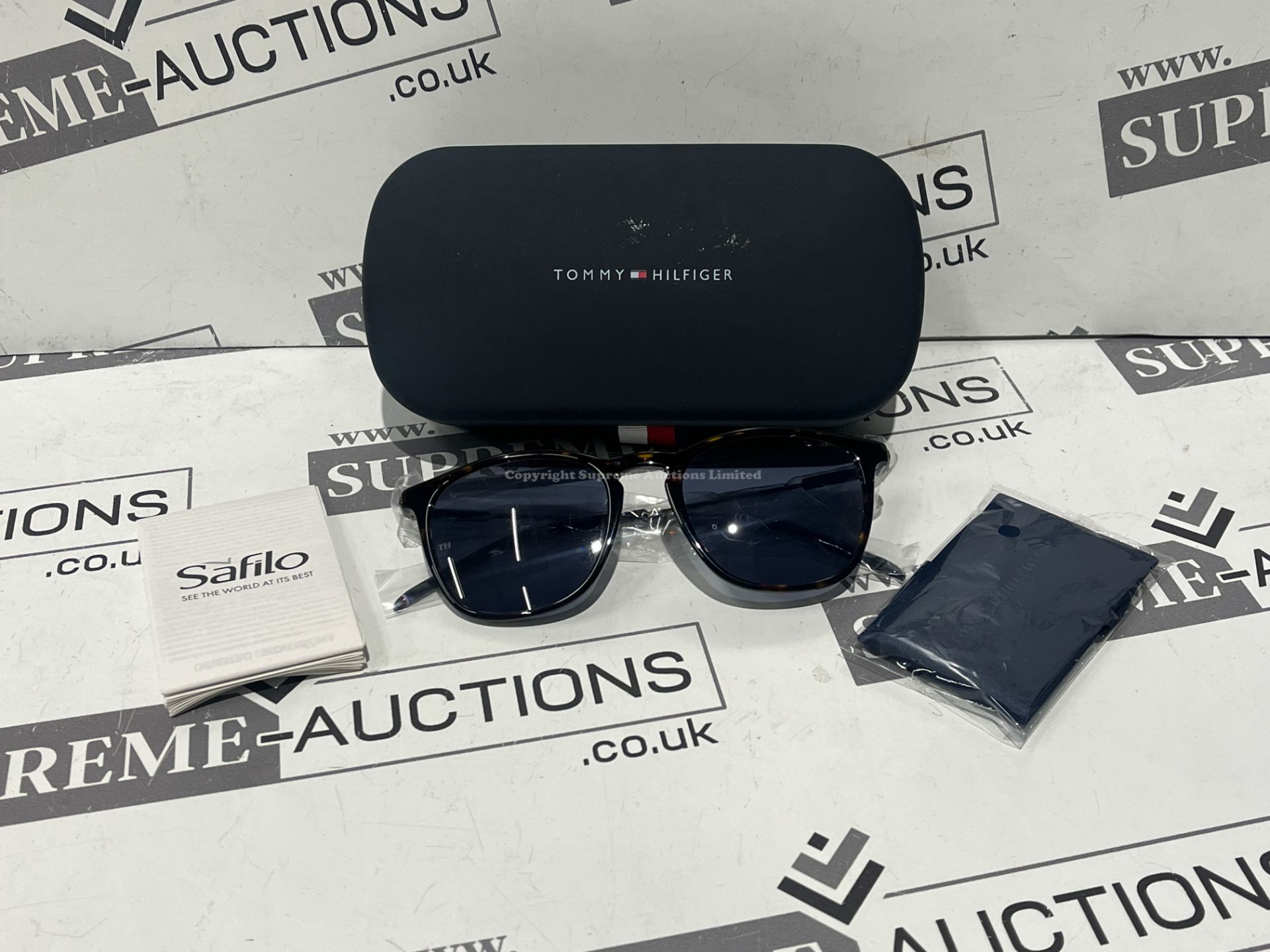 BRAND NEW PAIROF TOMMY HILFIGER HAVANA SUNGLASSES S/R1