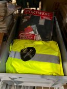 9 PIECE MIXED WORKWEAR LOT INCLUDING PORTWEST AND REGATTA IN VARIOUS DESIGNS AND SIZES R6-7