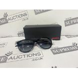 BRAND NEW PAIR OF HUGO BOSS BLACK AND RED SUNGLASSES S/R1