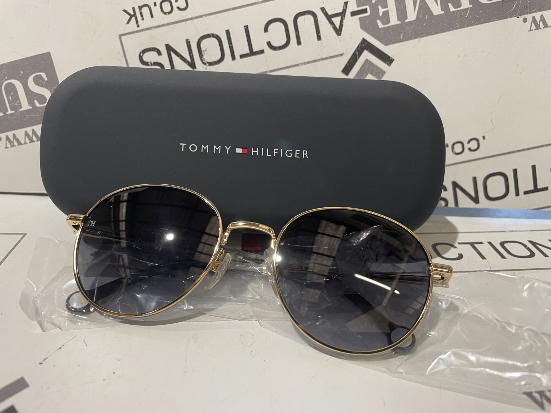 BRAND NEW PAIR OF TOMMY HILFIGER 1877/S ROSE GOLD SUNGLASSES S/R1