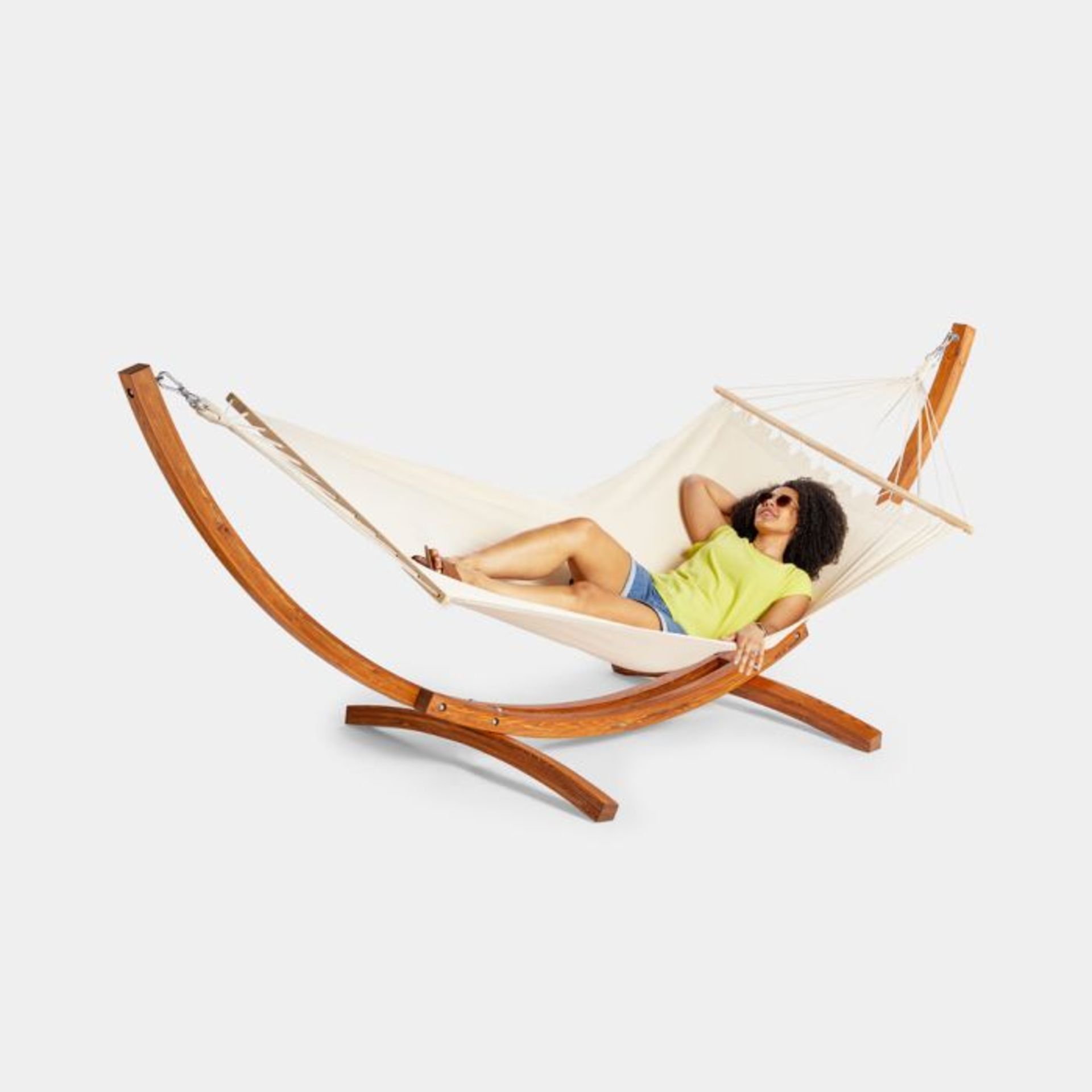 1 Person Hammock with Wooden Frame. - ER36. Designed with a neutral white and brown colourway to