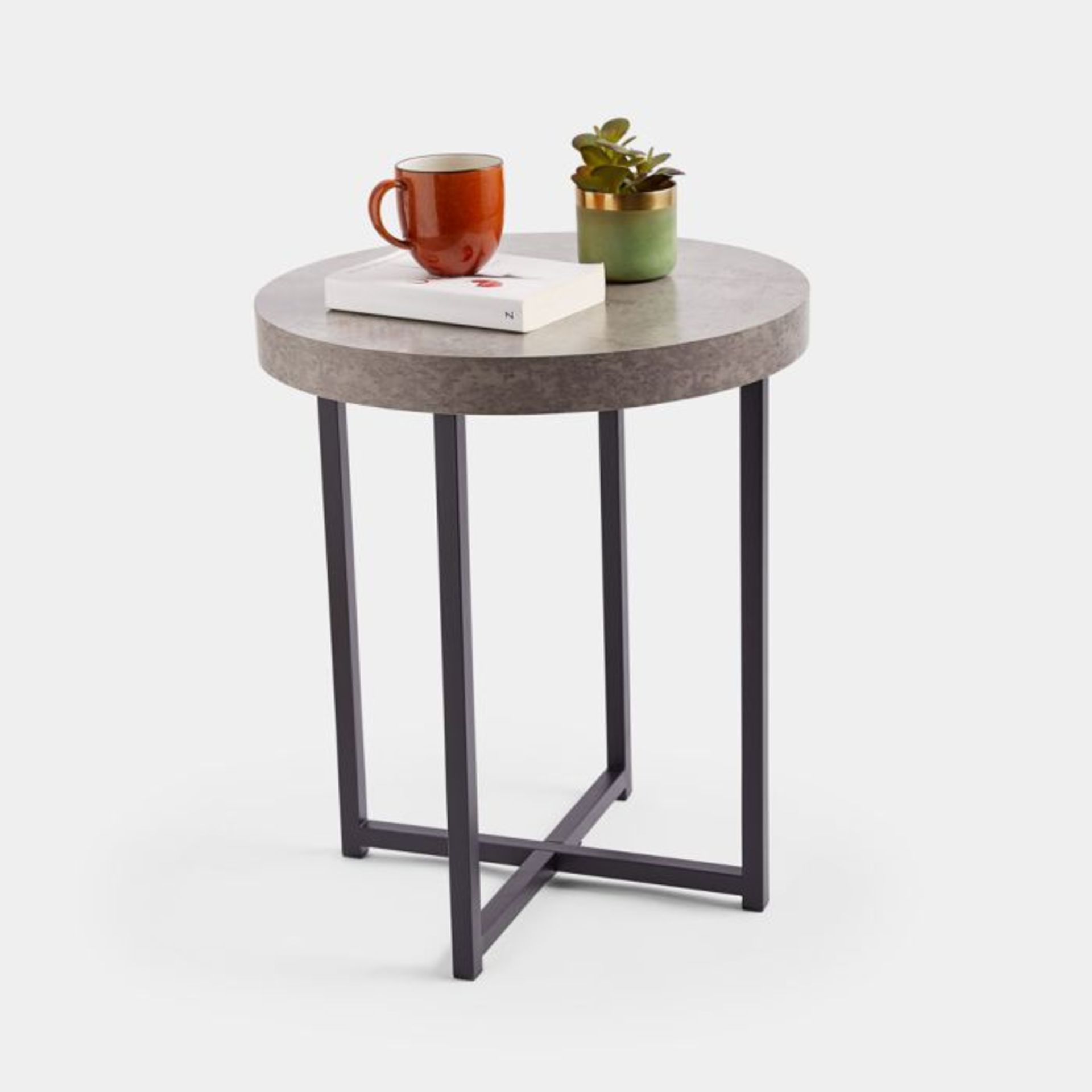 Concrete Effect Side Table. - ER33. Whether you want to add a touch of modern appeal to a classic