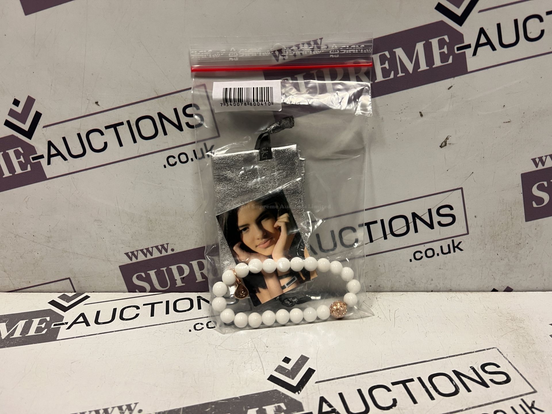 40 X BRAND NEW PEARL DESIGN BRACELETS EBRB