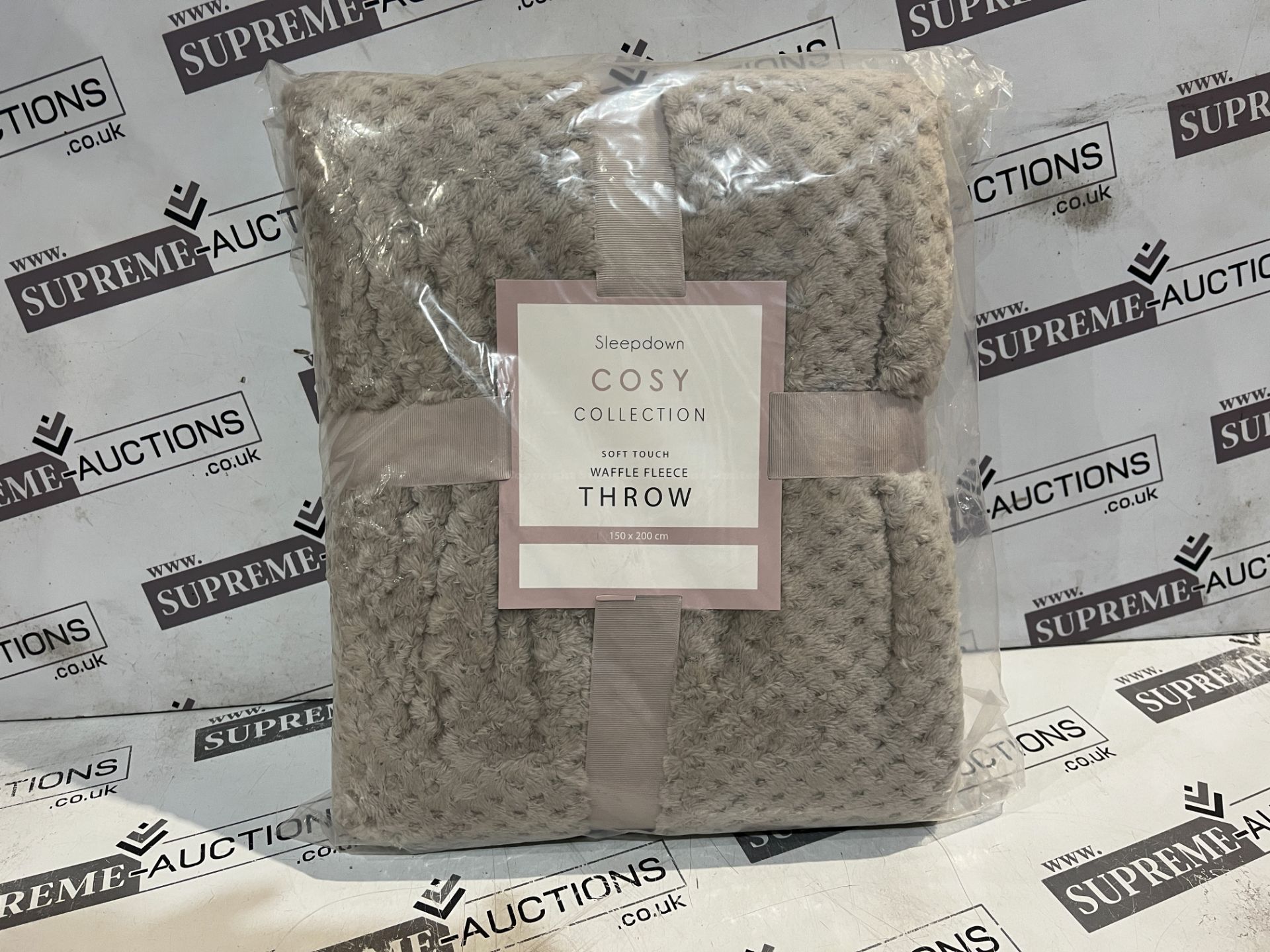 4 X BRAND NEW SLEEPDOWN COSY COLLECTION SOFT ROUCH WAFFLE FLEECES 150 X 200CM R16-4