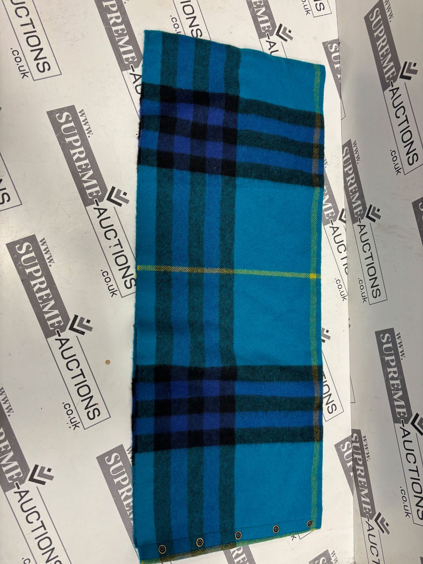 (No Vat) Burberry Check Cashmere Snood Childrens. With Tags! - Image 5 of 5