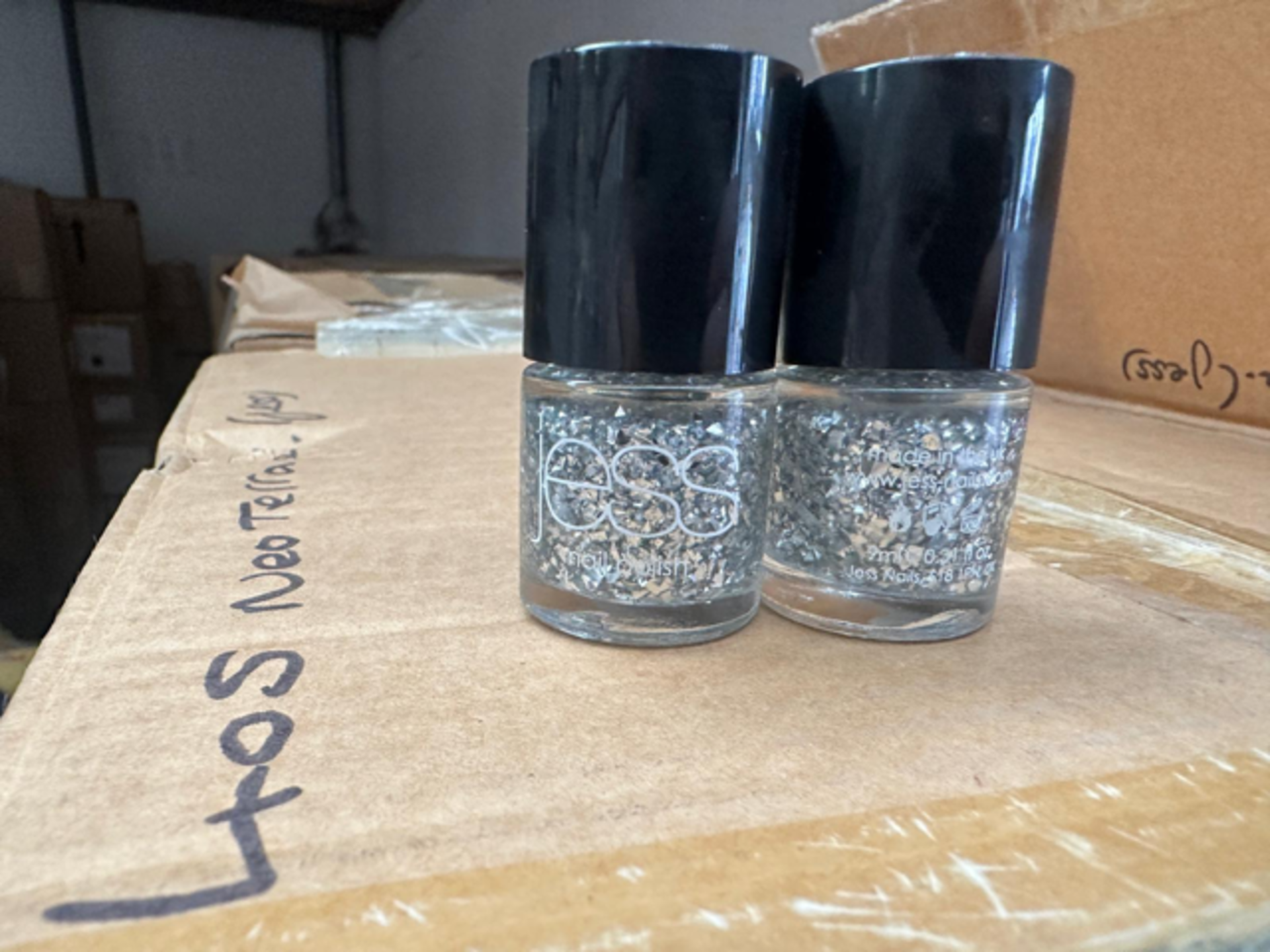 32000 X BRAND NEW ASSORTED NAIL VARNISH IN A VARIETY OF BRANDS SIZES AND COLOURS ON 2 PALLETS STR - Image 4 of 8