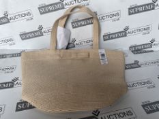 32 X BRAND NEW M AND S LARGE BEACH BAGS RRP £15 EACH R10.7