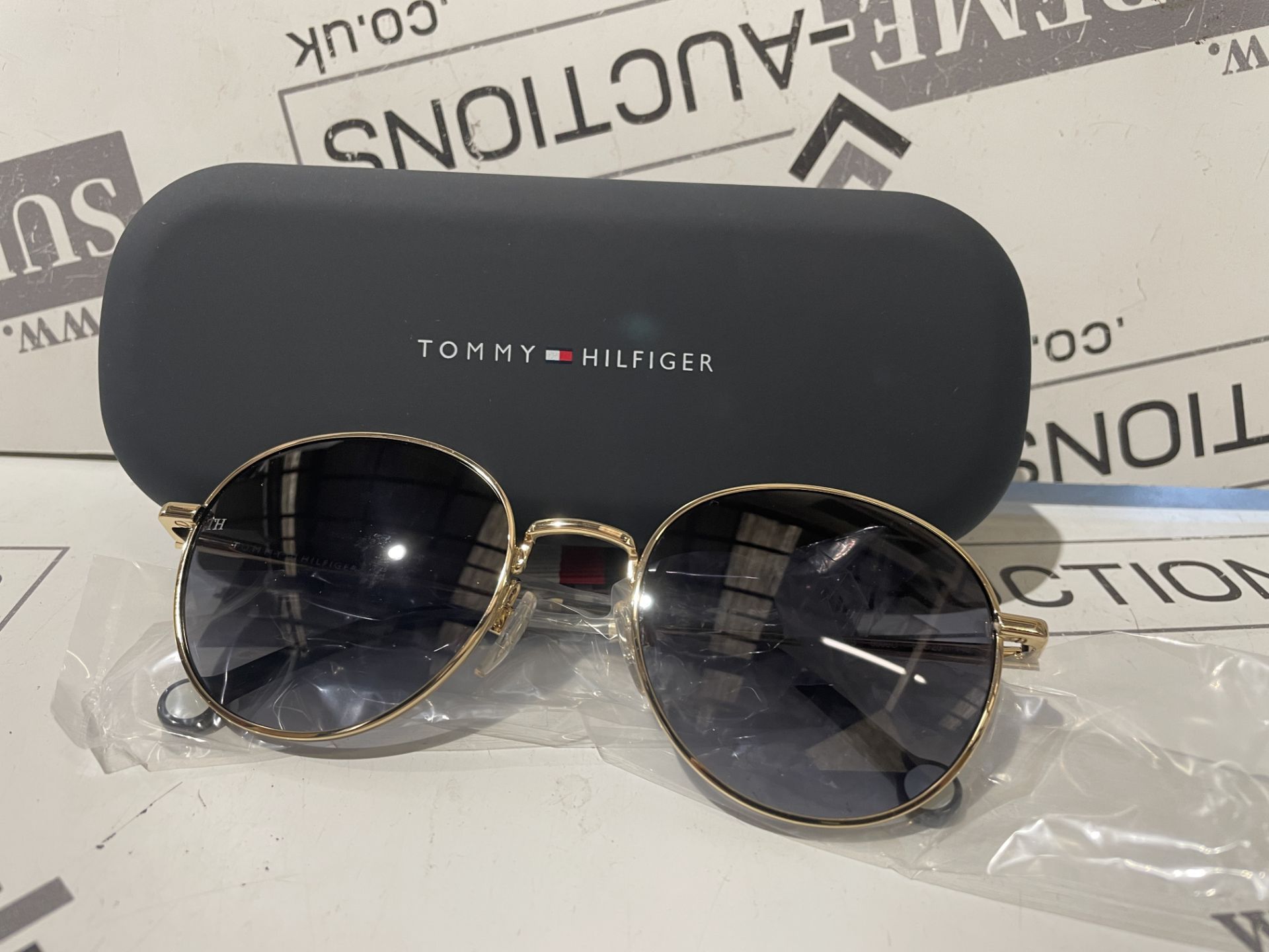 BRAND NEW PAIR OF TOMMY HILFIGER 1877/S ROSE GOLD SUNGLASSES S/R1