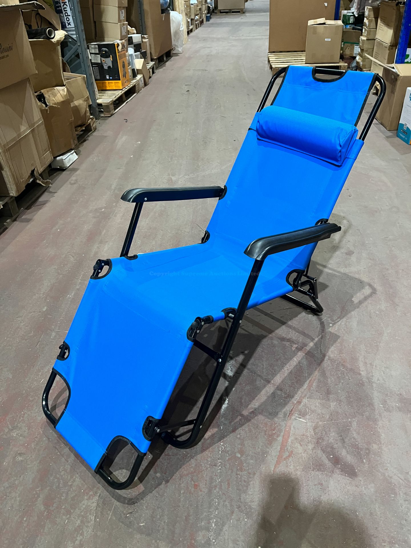 2 X BRAND NEW LUXURY BLUE PREMIUM SUN LOUNGERS R11-5