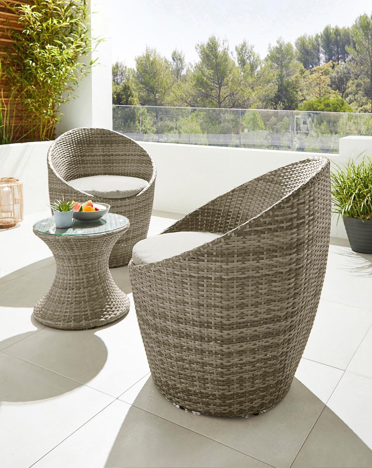 NEW & BOXED Luxury 3 Piece Pula Bistro Lounge Set. RRP £399.99. (ERC) This modern durable set is