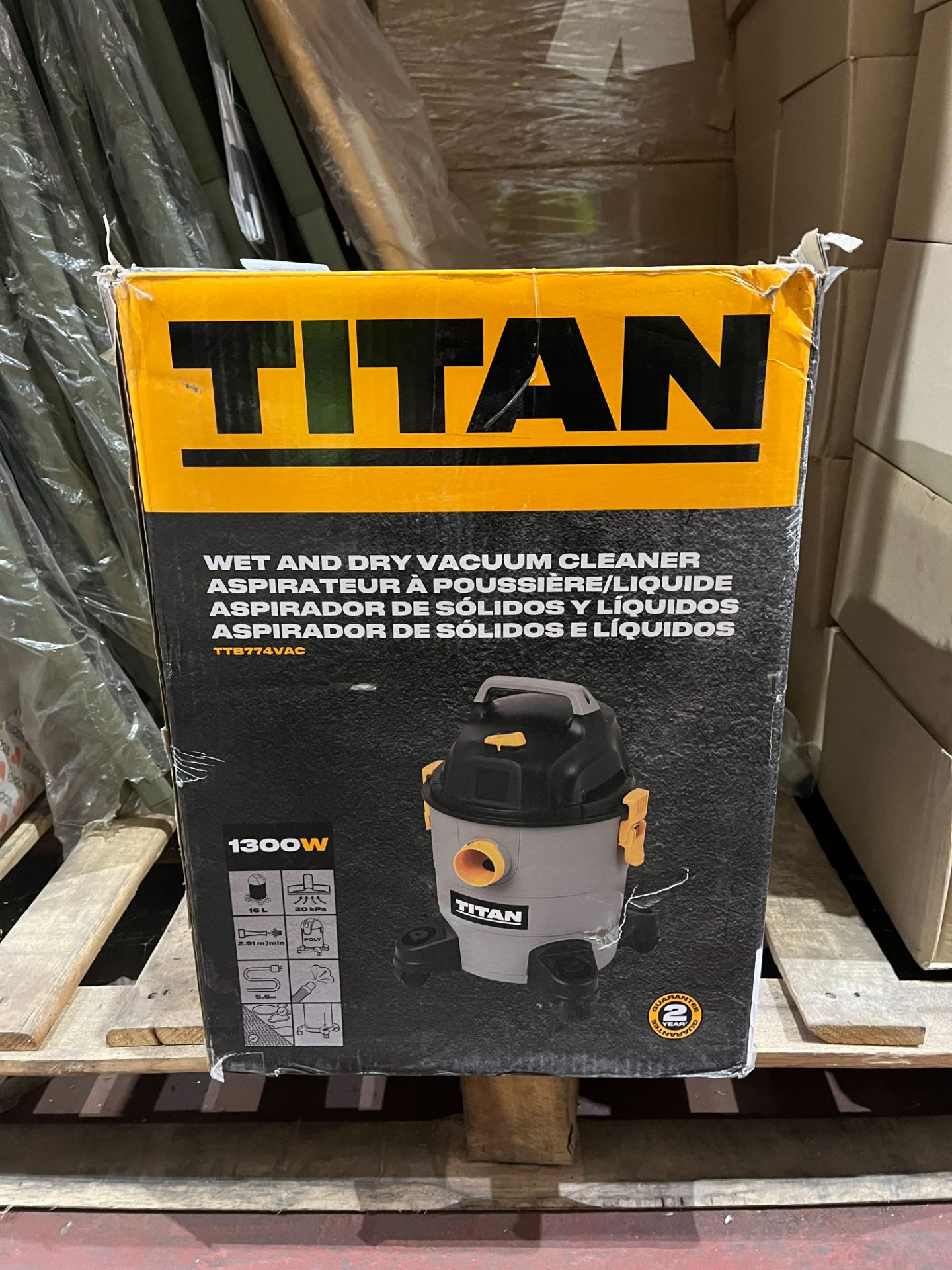 TITAN WET AND DRY VACUUM R11-7