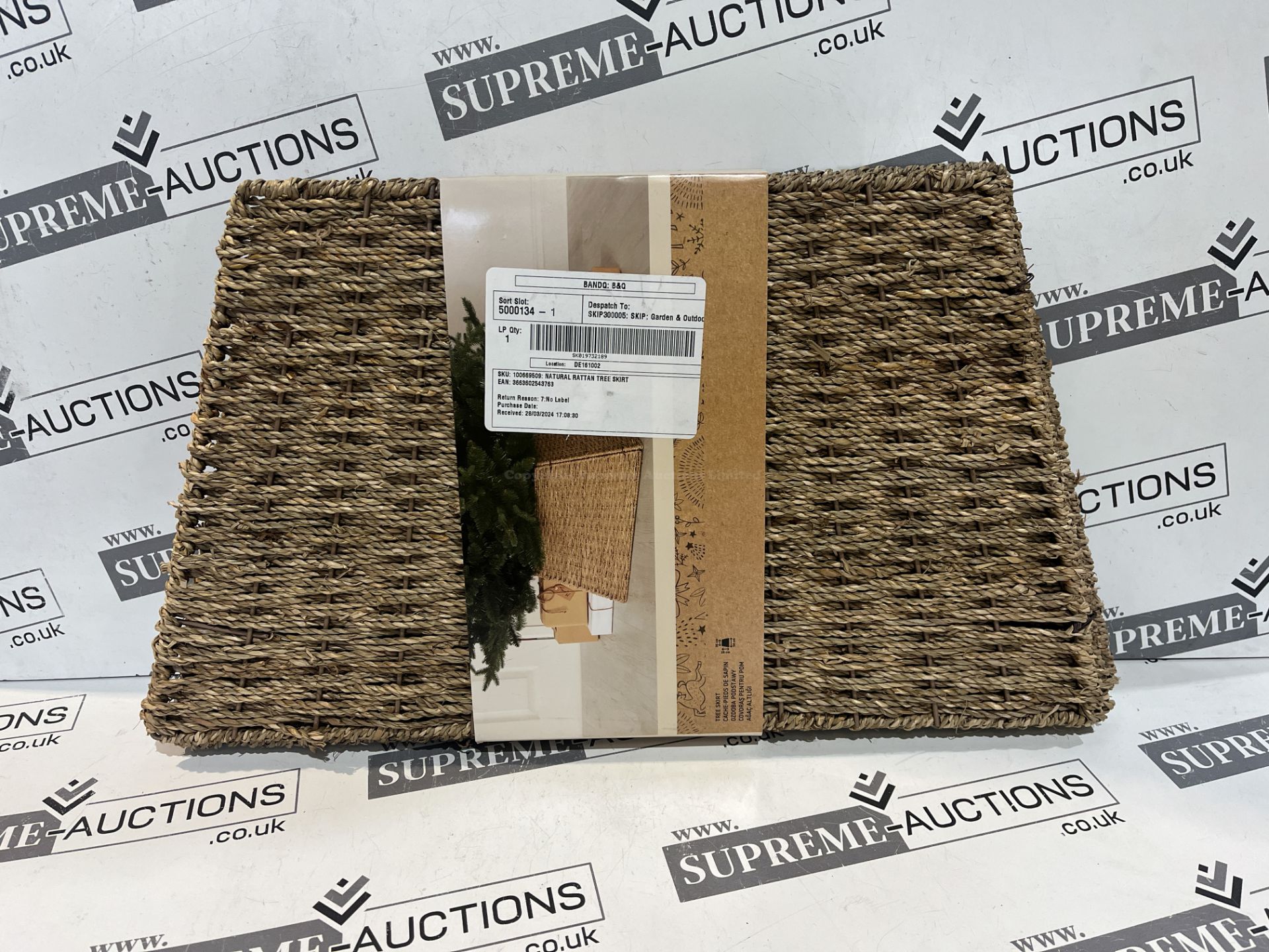 8 X BRAND NEW NATURAL RATTAN TREE SKIRTS R15-8