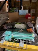 LARGE MIXED LOT INCLUDING HONGRAY DISPOSABLE GLOVES, SKYTEC WORK GLOVES ETC R9-6