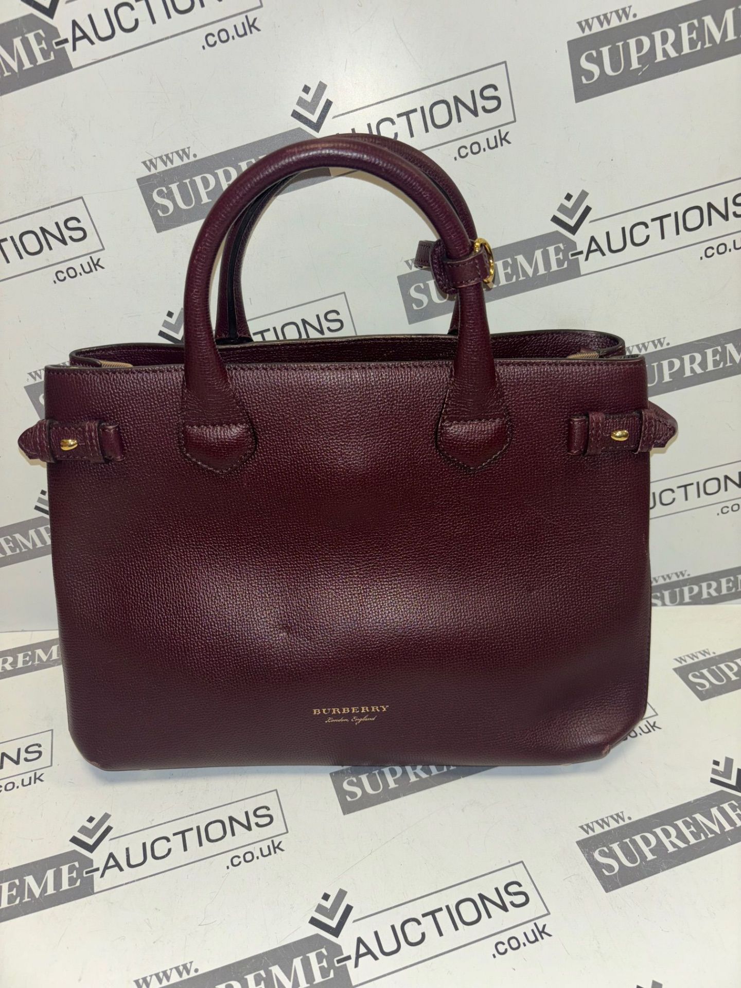 Genuine Burberry Banner In Leather And House Check Mahogany Red Bag. RRP £1,090.00. A structured - Image 3 of 9