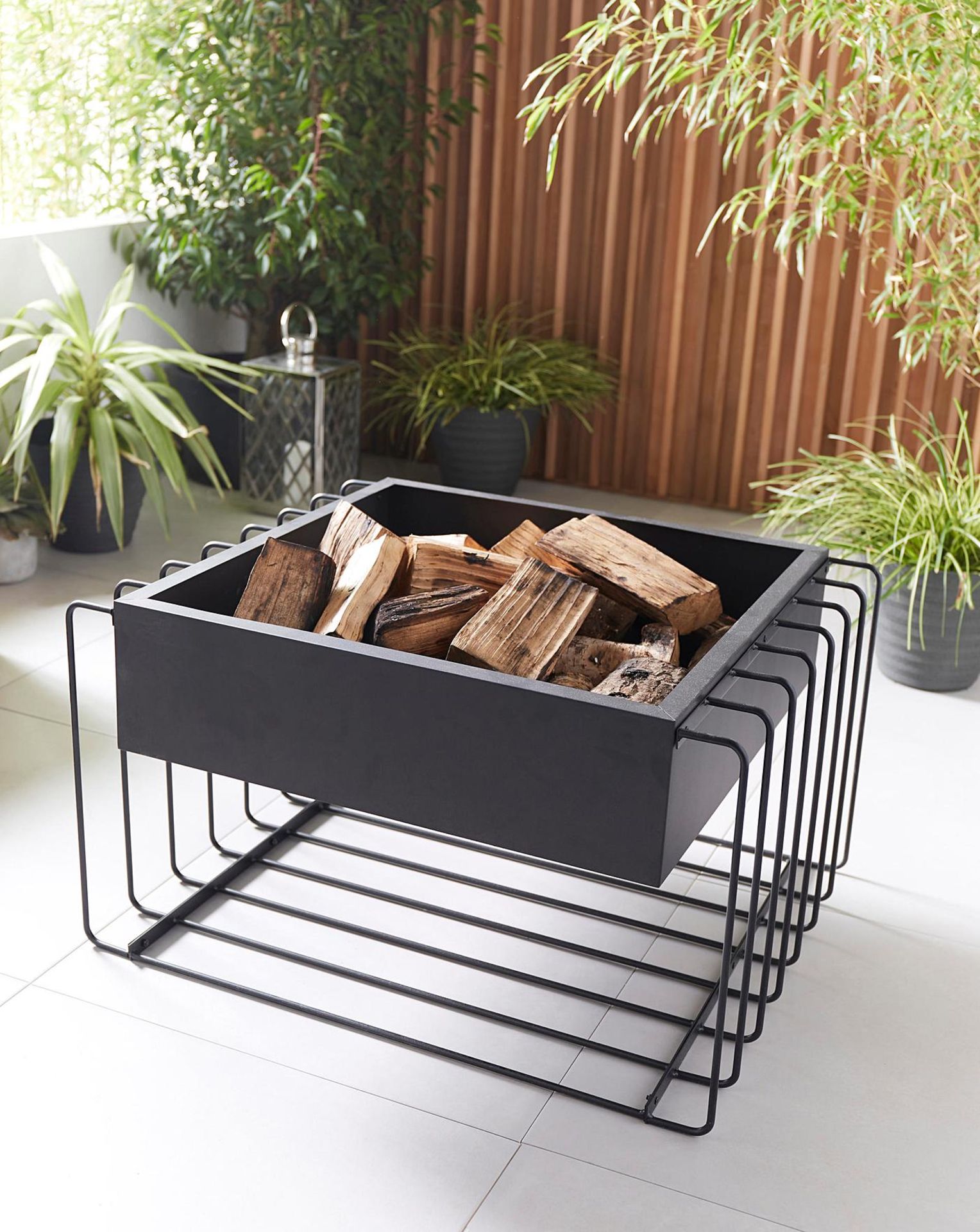 BRAND NEW LA HACIENDA SQUARE FIREPIT WITH WIRE BASE RRP £199 R18-5