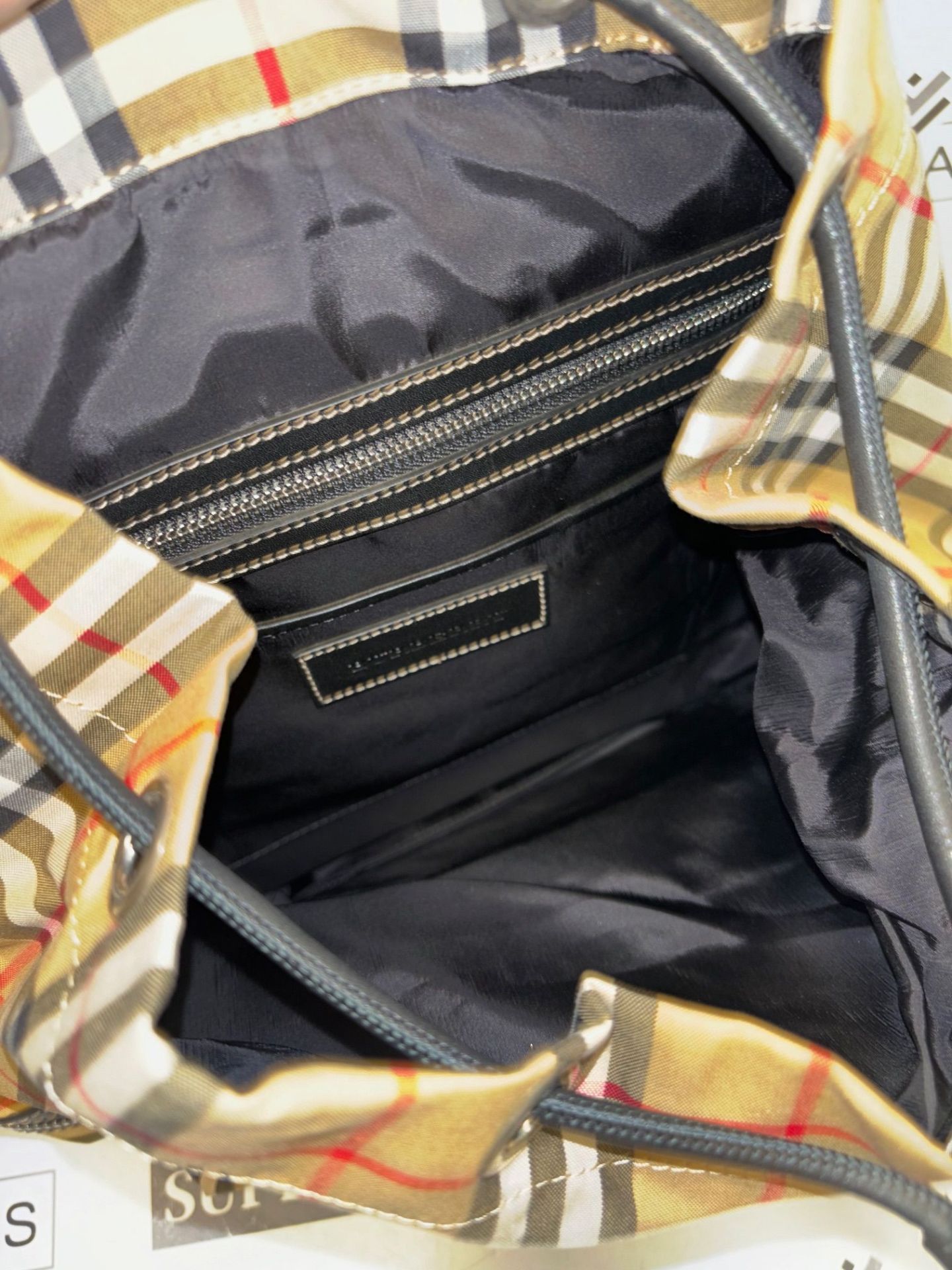 Burberry check backpack. 35x35cm (17.21) - Image 9 of 9