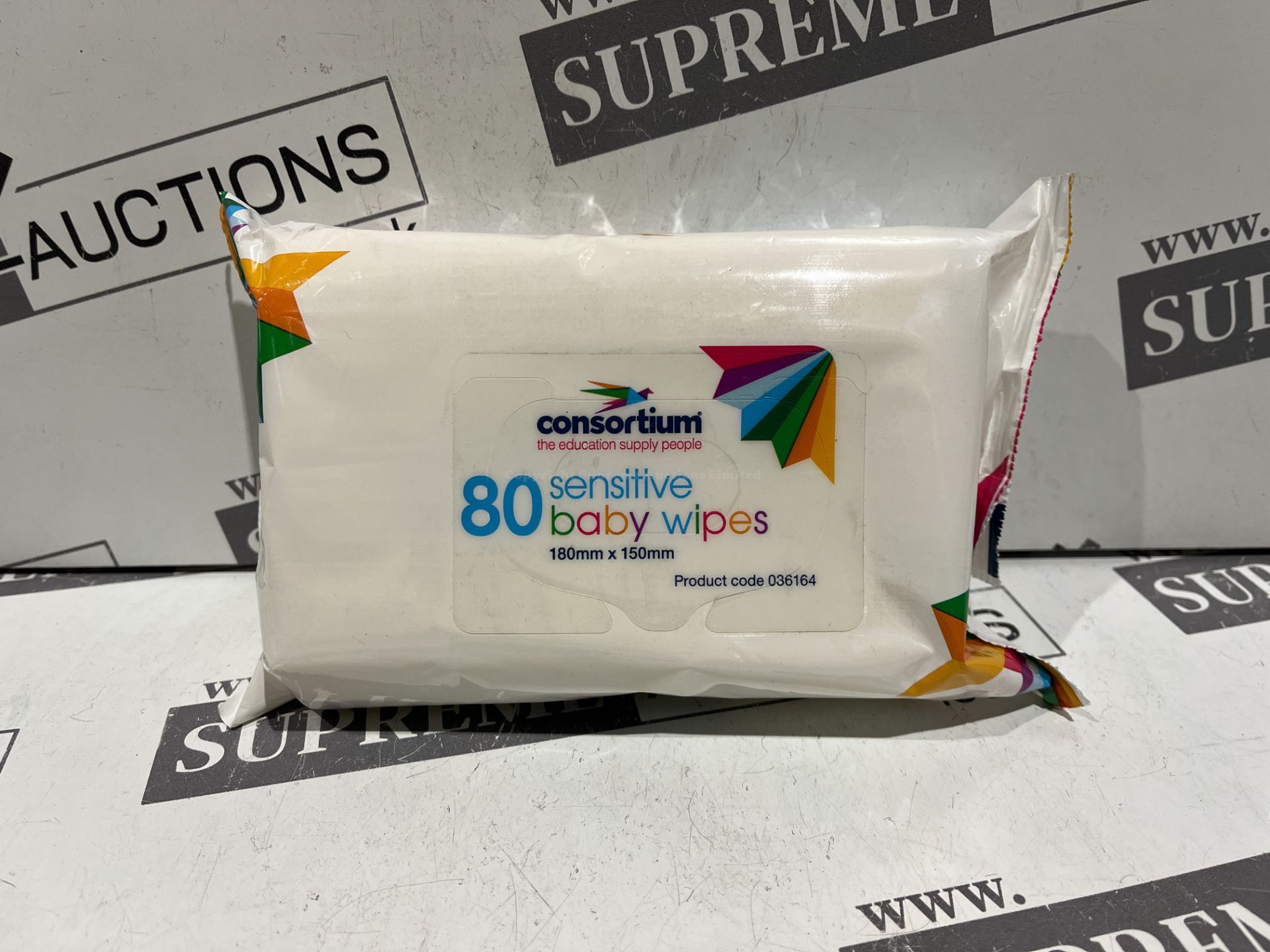 50 X BRAND NEW PACKS OF 80 180MM X 150MM SENSITIVE BABY WIPES EXP JAN 2025 R18-8