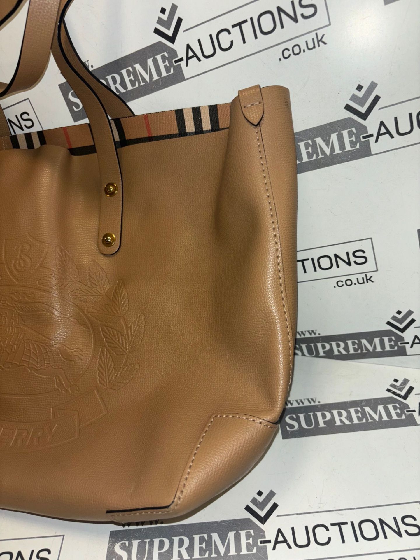 Genuine Burberry Beige Tote Heymarket. RRP £1,692. This shopper tote from Burberry is a timeless - Image 5 of 9