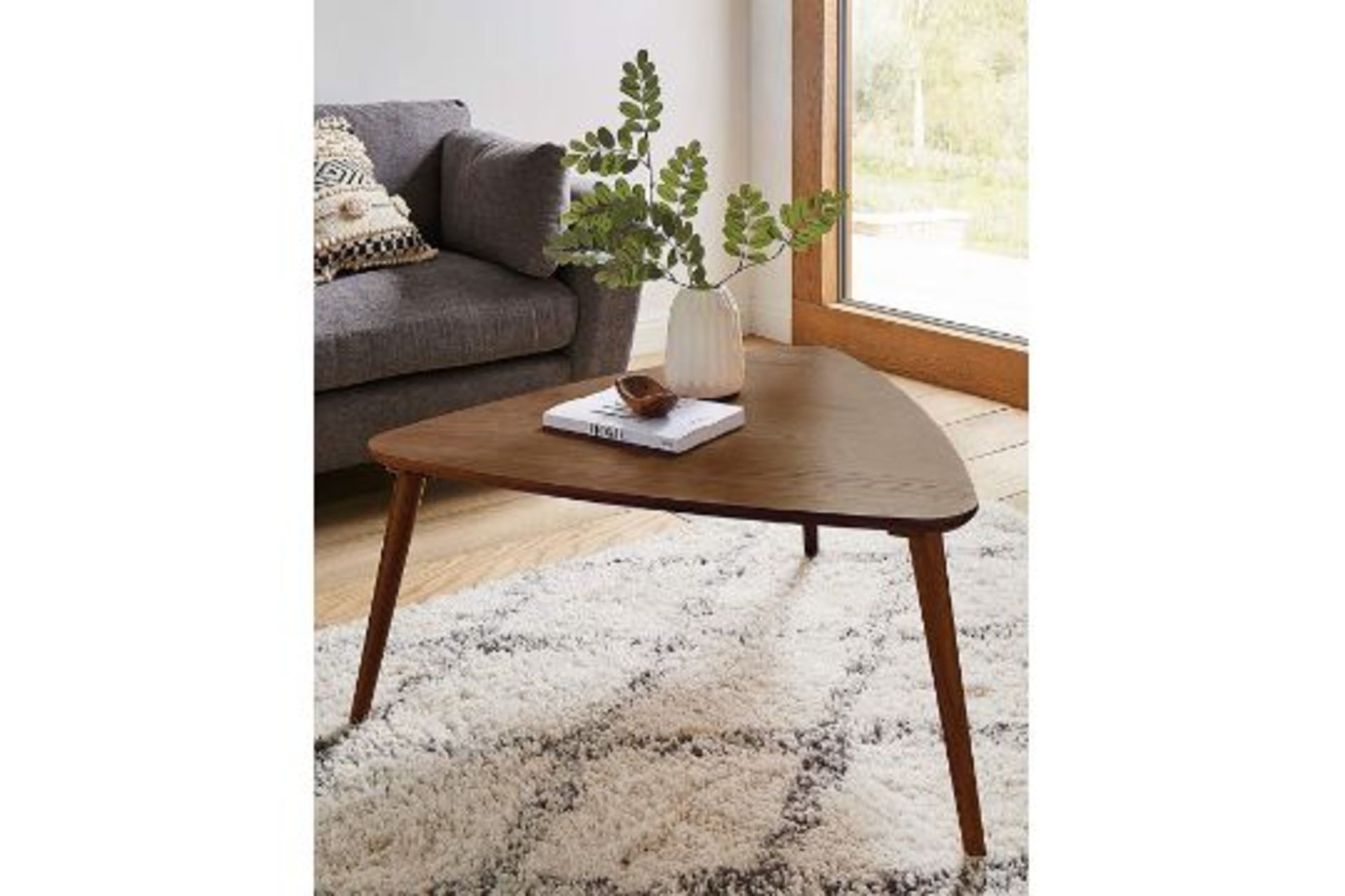 BRAND NEW PEYTON WALNUT CONTEMPORARY MODERN COFFEE TABLE RRP £219 R16-3