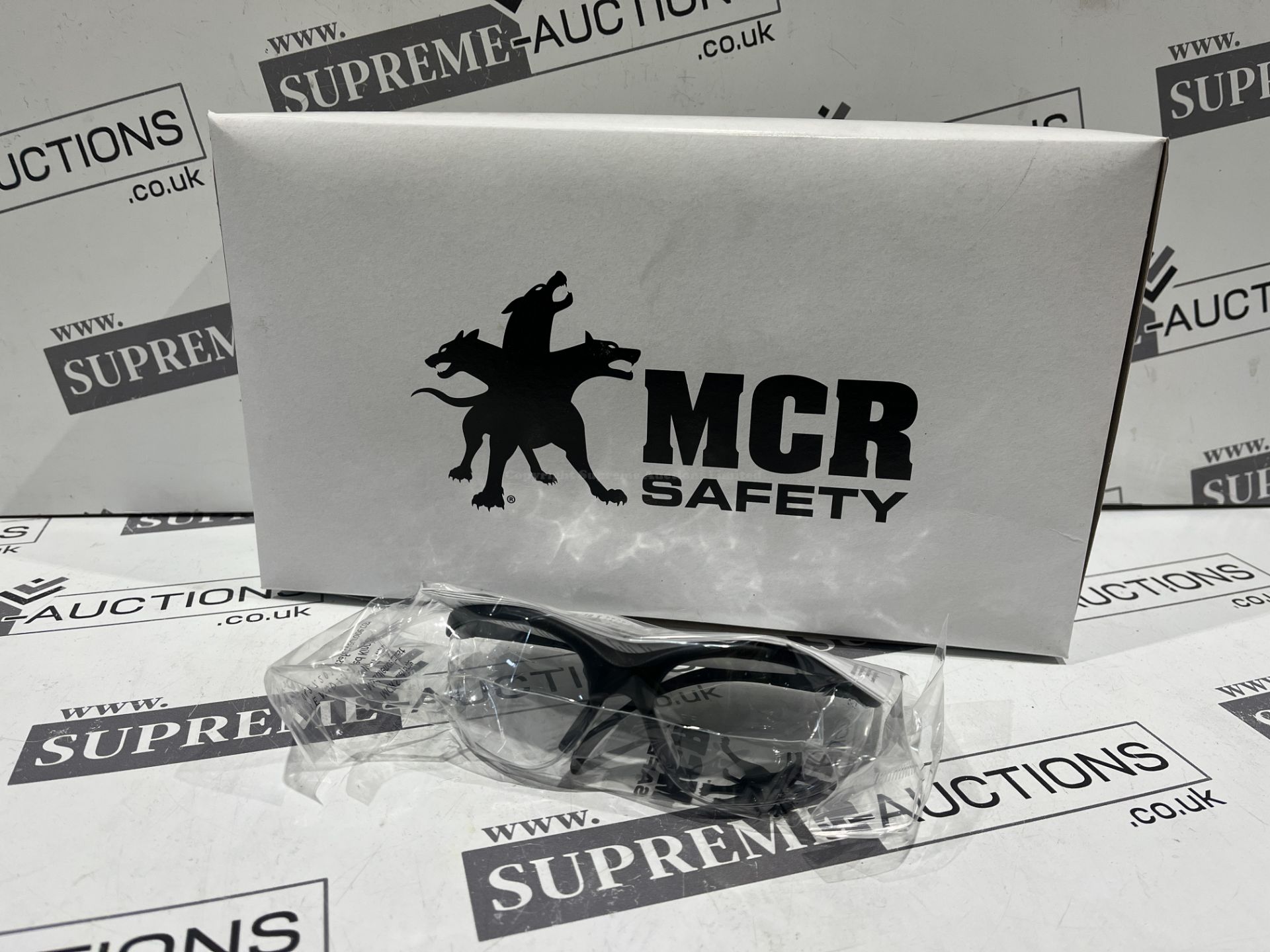 120 X BRAND NEW MCR SAFETY SPECTACLES R3-2