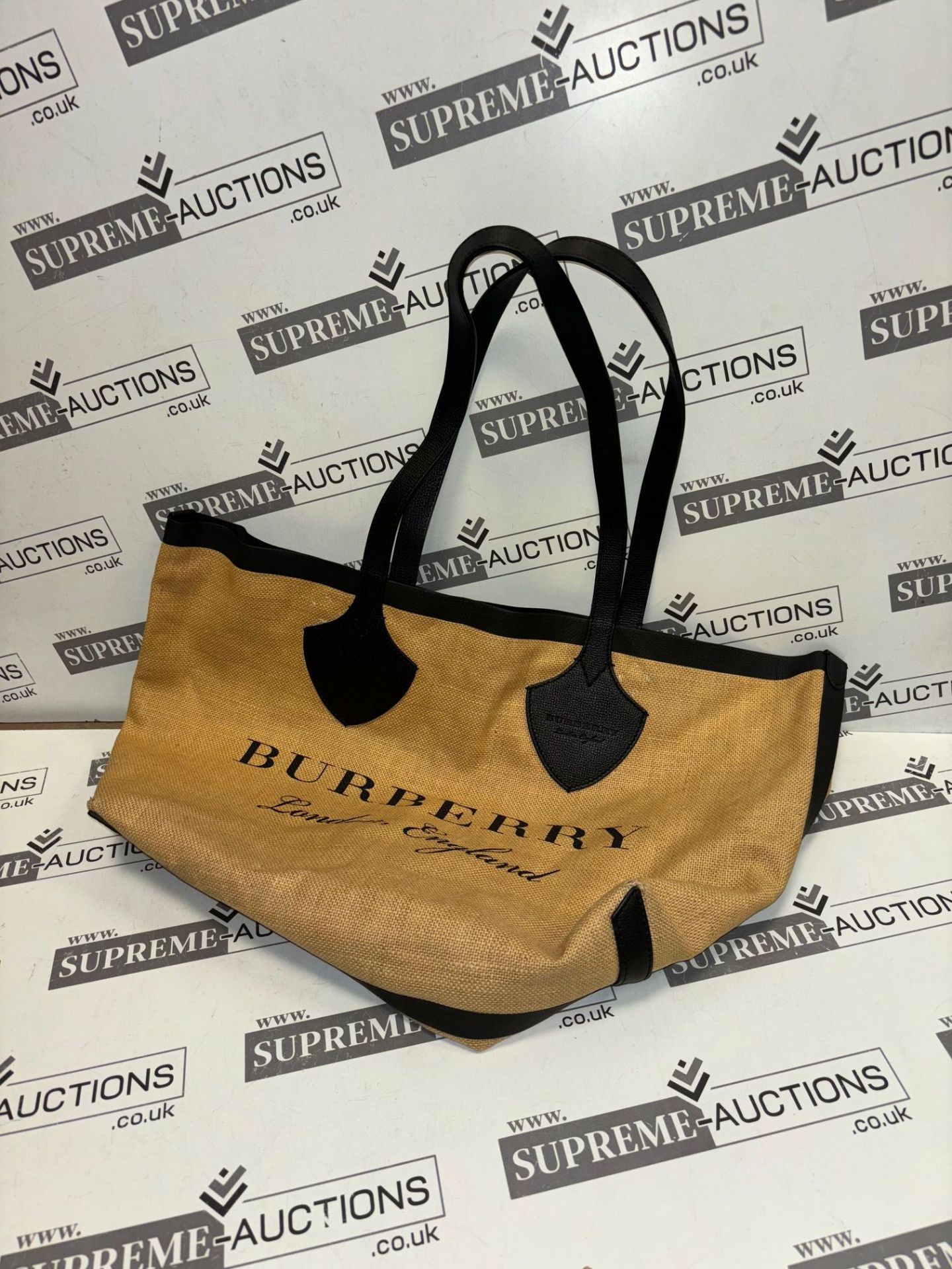 Genuine Burberry The Giant Tote Jute Bag with Leather. RRP £1,150. Spacious and versatile, this - Image 3 of 9