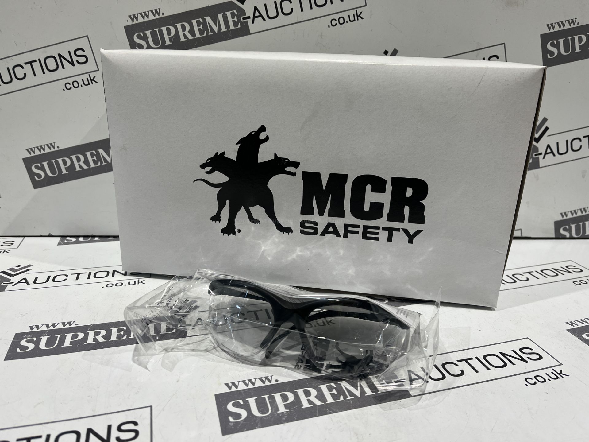 120 X BRAND NEW MCR SAFETY SPECTACLES R3-2